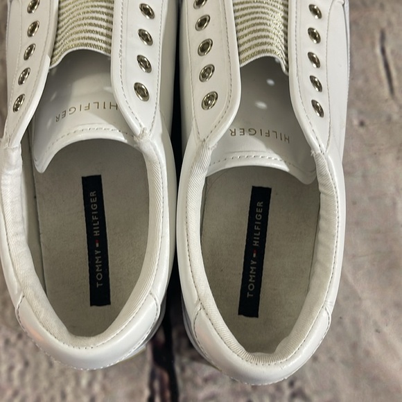 Tommy Hilfiger causal shoes women’s size 9 - Picture 3 of 5